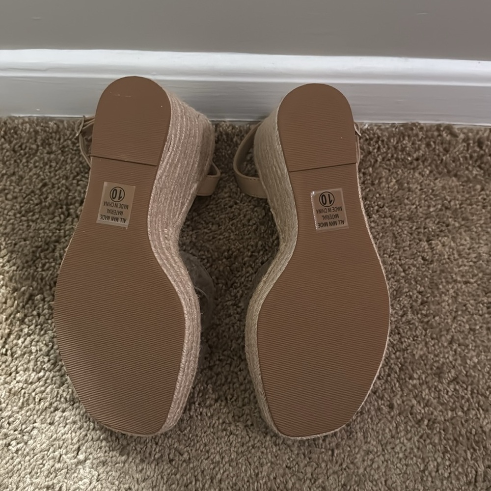 Clear Wedges - Picture 2 of 2